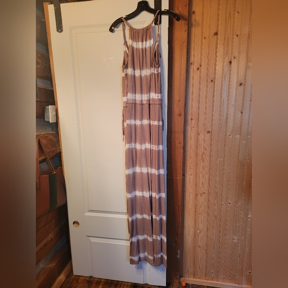 ⚡️3 for $30⚡️Young Fabulous and Broke Maxi Dress - Picture 2 of 2